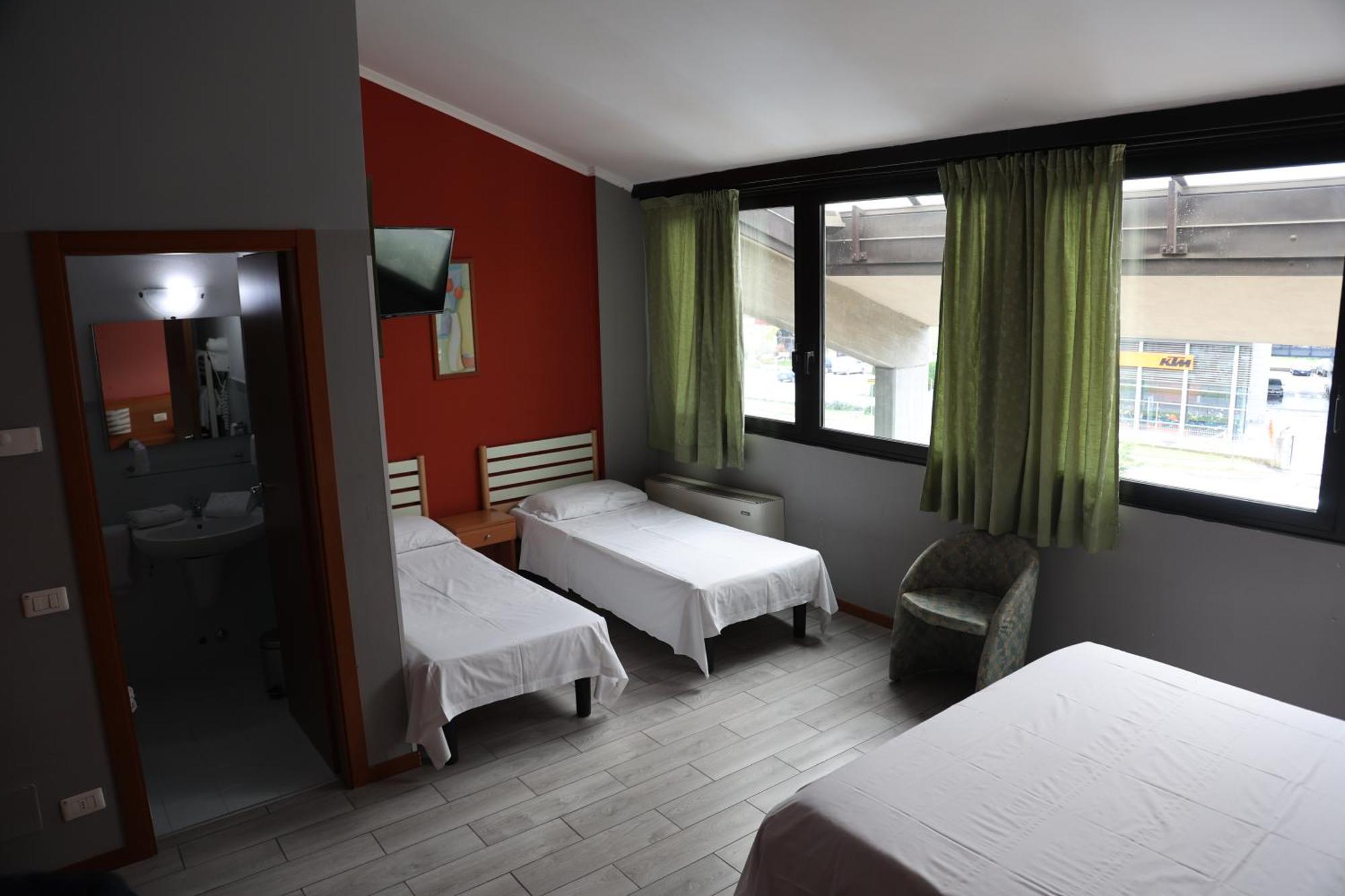 Hotel Garda อัฟฟี ภายนอก รูปภาพ