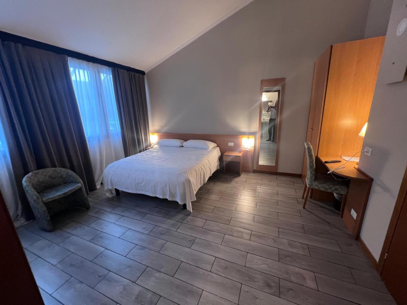 Hotel Garda อัฟฟี ภายนอก รูปภาพ